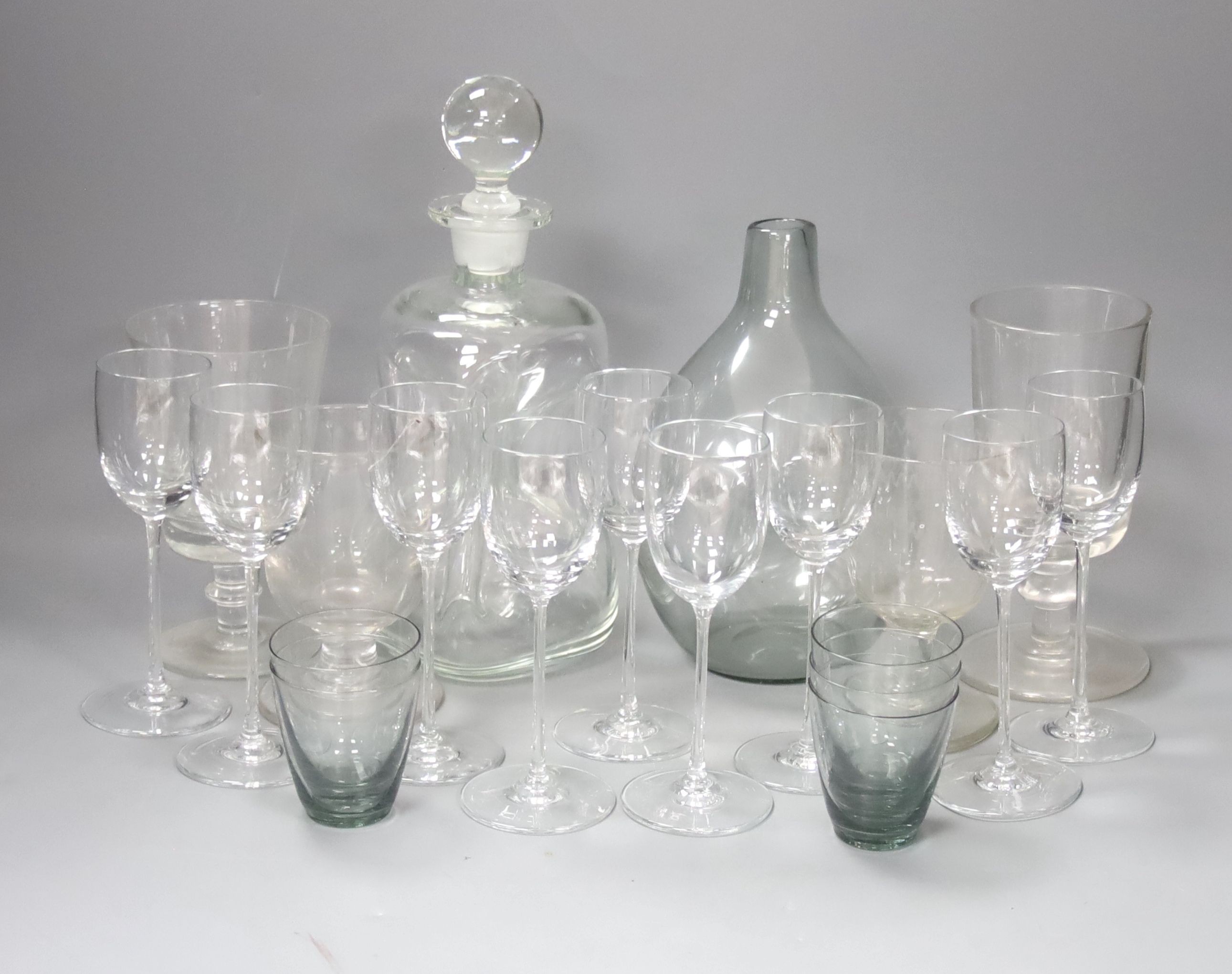 A Swedish glass decanter and glasses, four assorted etched rummers, nine Hadeland Norwegian glasses